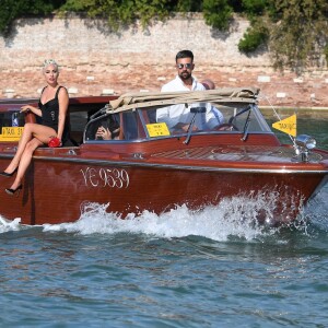Lady Gaga  en bateau-taxi lors 75ème édition du Festival du Film International de Venise, La Mostra, à Venise, Italie, le 30 août 2018.
