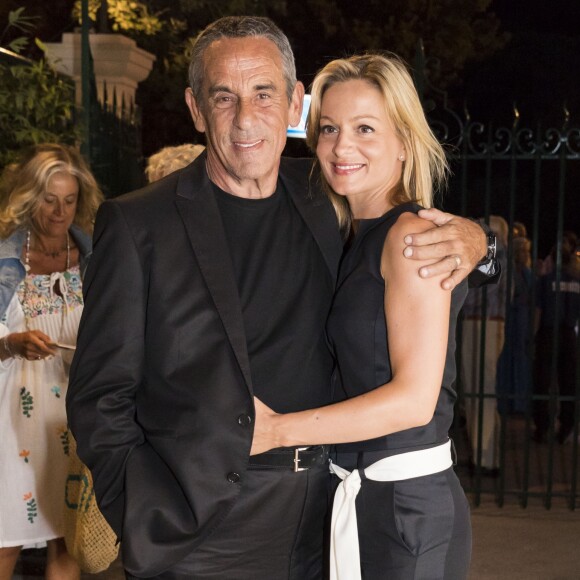 Exclusif - Thierry Ardisson et sa femme Audrey Crespo-Mara - Représentation de la pièce de théâtre "Le bac 68" lors du Festival de Ramatuelle, le 8 août 2017. © Cyril Bruneau/Festival de Ramatuelle/Bestimage