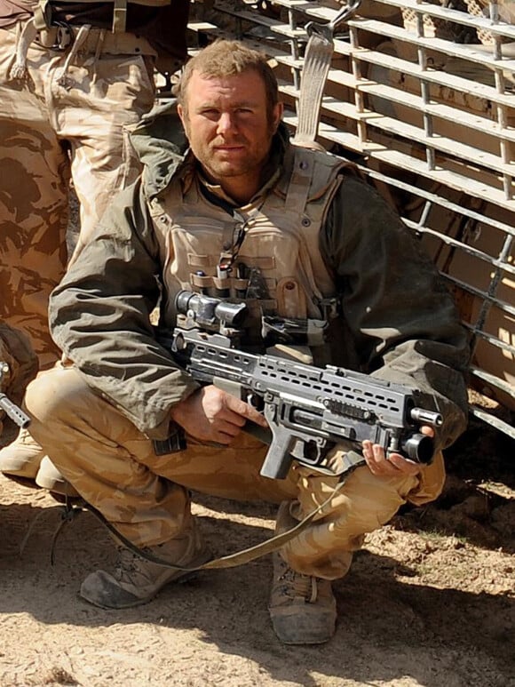 L'adjudant Nathan Hunt, frère d'armes du prince Harry dans l'armée britannique, le 27 février 2008 dans la province du Hellmand en Afghanistan lors d'une mission de reconnaissance. © John Stillwell/PA Wire/Abacapress.com