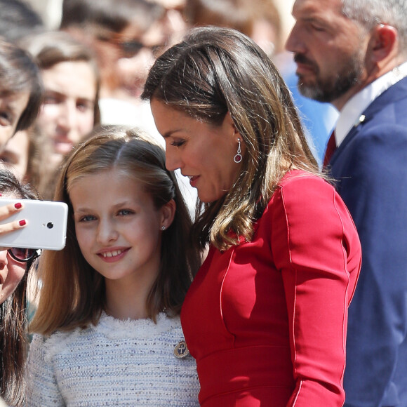 Le roi Felipe VI d'Espagne, la reine Letizia et leurs filles la princesse Leonor des Asturies et l'infante Sofia ont célébré le centenaire du couronnement canonique de la Vierge de Covadonga  le 8 septembre 2018 à Cangas de Onis. Il s'agissait de la première visite officielle de la princesse Leonor dans le royaume des Asturies, une manère d'étrenner officiellement son titre d'héritière, 41 ans après son père.