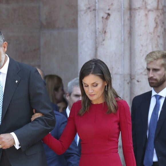 Le roi Felipe VI d'Espagne, la reine Letizia et leurs filles la princesse Leonor des Asturies et l'infante Sofia ont célébré le centenaire du couronnement canonique de la Vierge de Covadonga  le 8 septembre 2018 à Cangas de Onis. Il s'agissait de la première visite officielle de la princesse Leonor dans le royaume des Asturies, une manère d'étrenner officiellement son titre d'héritière, 41 ans après son père.