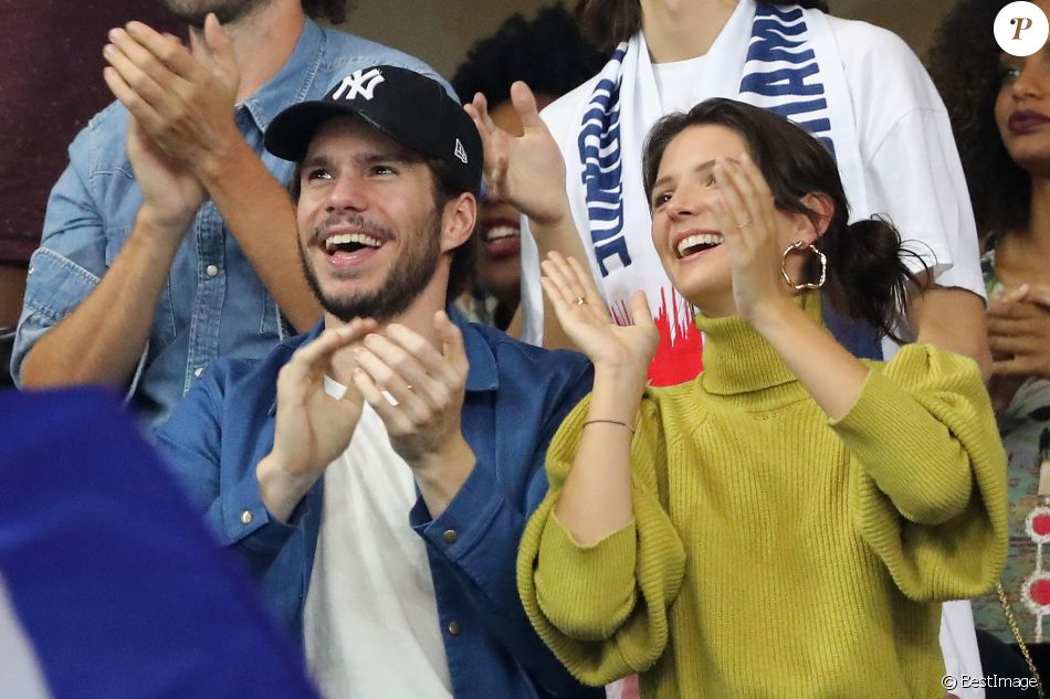 Joséphine Japy En Couple Avec François Civil François Civil et Joséphine Japy dans les tribunes lors de la Ligue des