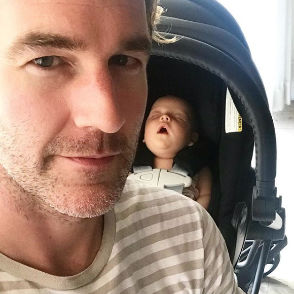 James Van Der Beek, heureux papa de cinq enfants se confie sur les fausses couches de sa femme Kimberly sur Instagram, le 8 septembre 2018.