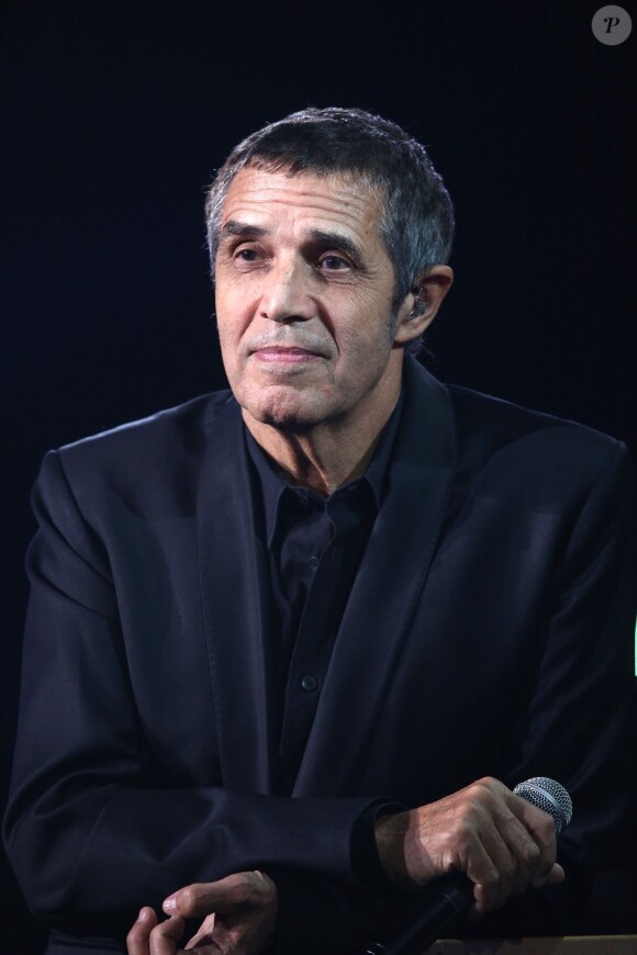 Exclusif - Julien Clerc à l'Enregistrement de l'émission Spécial Johnny Hallyday, "Johnny, la soirée événement", qui sera diffusée sur TF1 en prime-time le 20 décembre.