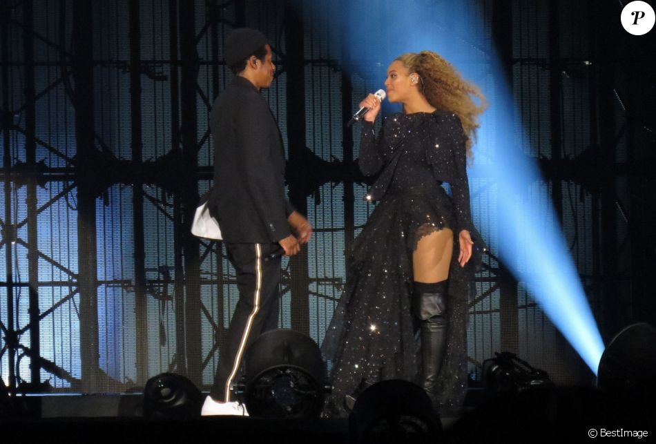 Beyoncé et JAY-Z en concert à Cardiff pour leur tournée On the Run Tour - Beyonce Ft Jay Z Part 2