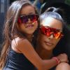 Kim Kardashian et sa fille North lors d'une balade à New York le 15 juin 2018.