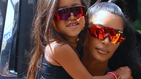 Kim Kardashian : A 5 ans, North West est accro au maquillage !