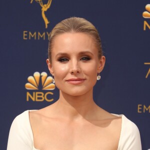 Kristen Bell lors du photocall de la 70e cérémonie des Primetime Emmy Awards au théâtre Microsoft à Los Angeles le 17 septembre 2018.