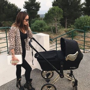 Manon Marsault (Les Marseillais) en balade avec son fils Tiago - Instagram, 8 juin 2018