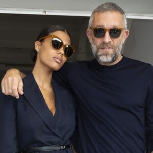 Vincent Cassel, Tina Kunakey au défilé Roberto Cavalli lors de la Fashion Week de Milan prêt-à-porter printemps/été 2019 le 22 septembre 2018.