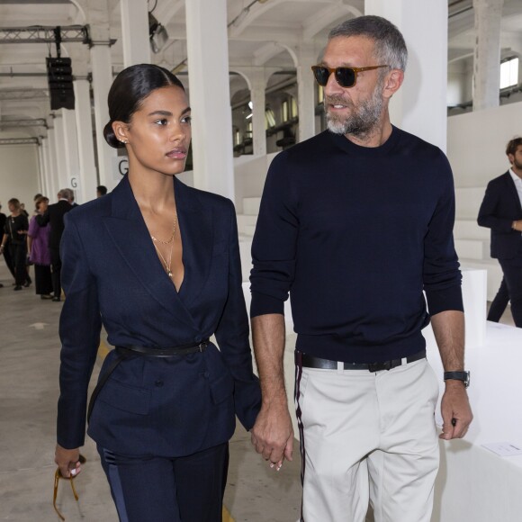 Vincent Cassel, Tina Kunakey au défilé Roberto Cavalli lors de la Fashion Week de Milan prêt-à-porter printemps/été 2019 le 22 septembre 2018.