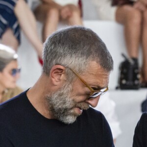 Vincent Cassel, Tina Kunakey au défilé Roberto Cavalli lors de la Fashion Week de Milan prêt-à-porter printemps/été 2019 le 22 septembre 2018.
