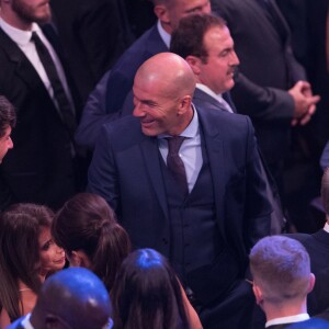 Zinedine Zidane, sa femme Véronique, Didier Deschamps (sélectionneur de l'équipe de France) - sacré meilleur entraîneur de l'année 2018 lors de la cérémonie des Trophées Fifa 2018 au Royal Festival Hall à Londres, Royaume Uni, le 25 septembre 2018. © Cyril Moreau/Bestimage