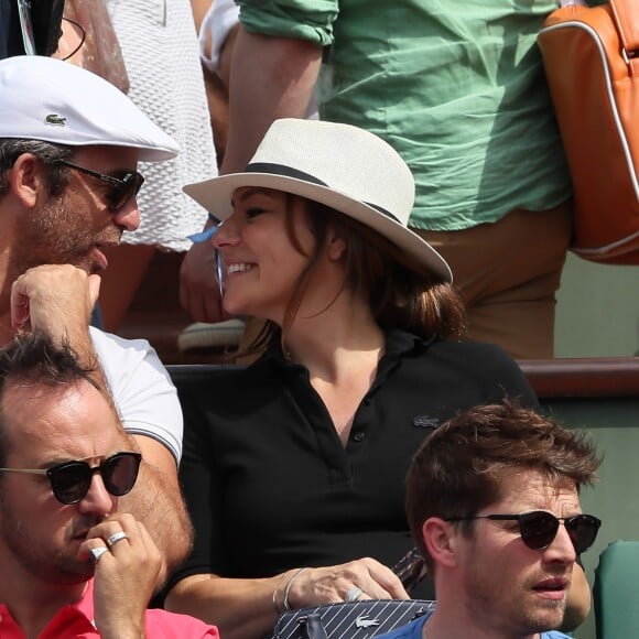 Shirley Bousquet (enceinte) et son compagnon Charles Watine dans les tribunes des internationaux de tennis de Roland Garros à Paris, France, le 3 juin 2018. © Dominique Jacovides - Cyril Moreau/Bestimage