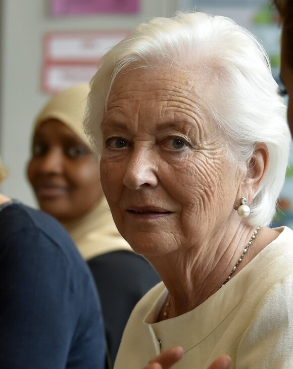 La reine Paola de Belgique en visite à l'école communale Arc en Ciel de Molenbeek le 29 mai 2018.