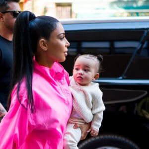 Kim Kardashian avec ses enfants Saint et Chicago à New York, le 29 septembre 2018