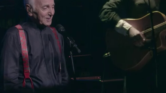 Charles Aznavour - Emmenez-moi - Live au Palais des Congrès à Paris en 2015.