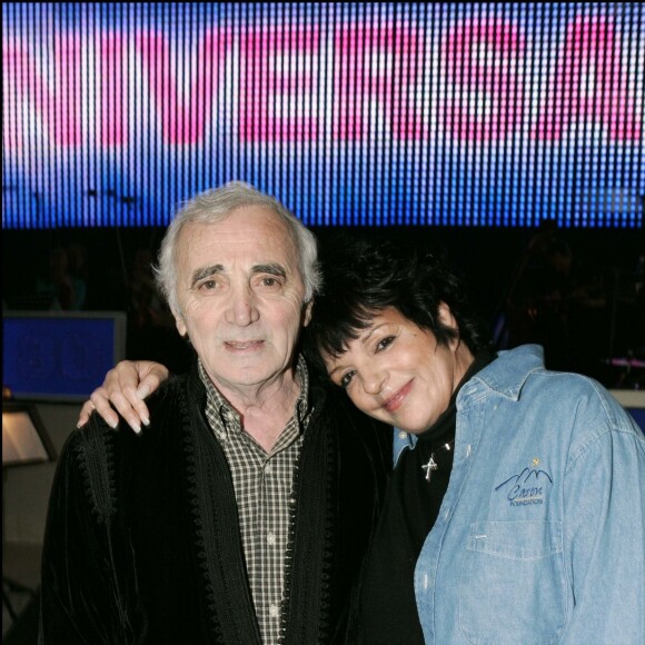 Charles Aznavour et Liza Minelli à Paris en 2004