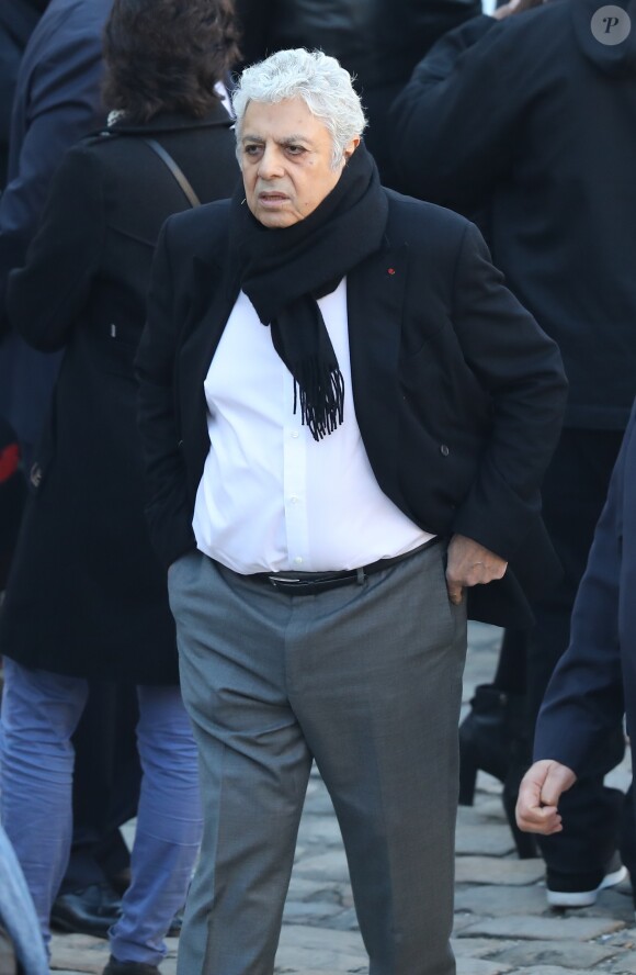 Enrico Macias - Arrivées à l'hommage national à Charles Aznavour à l'Hôtel des Invalides à Paris. Le 5 octobre 2018 © Jacovides-Moreau / Bestimage