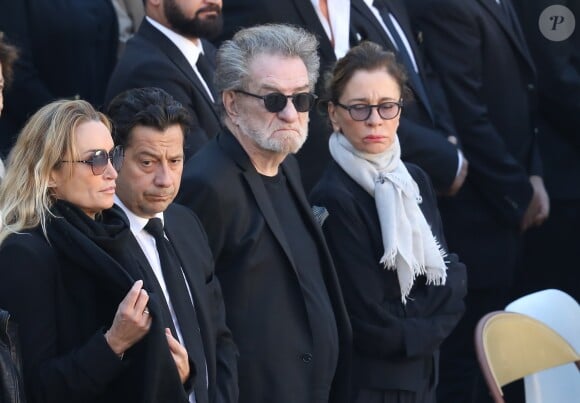 Christelle Bardet et son compagnon Laurent Gerra, Eddy Mitchell et sa femme Muriel - Arrivées à l'hommage national à Charles Aznavour à l'Hôtel des Invalides à Paris. Le 5 octobre 2018 © Jacovides-Moreau / Bestimage