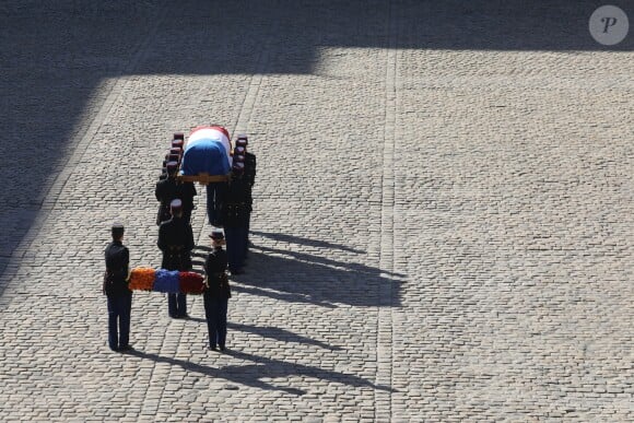 Illustration - Arrivées à l'hommage national à Charles Aznavour à l'Hôtel des Invalides à Paris. Le 5 octobre 2018 © Jacovides-Moreau / Bestimage