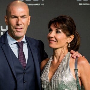 Zinedine Zidane et sa femme Véronique - Les célébrités arrivent à la cérémonie des Trophées Fifa 2018 au Royal Festival Hall à Londres, le 25 septembre 2018. © Cyril Moreau/Bestimage