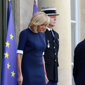 Le président de la république, Emmanuel Macron aux côtés de la première dame Brigitte Macron reçoit le président du Chili, Sebastian Piñera et sa femme, María Cecilia Morel Montes, pour un entretien au Palais de l'Elysée à Paris le 8 Octobre 2018 © Stéphane Lemouton / Bestimage