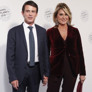 Manuel Valls et sa compagne Susanna Gallardo - Soirée "Los Premios Planeta 2018 awards" à Barcelone en Espagne le 15 octobre 2018.