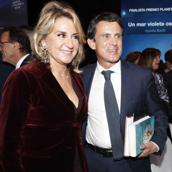 Manuel Valls et sa compagne Susanna Gallardo - Soirée "Los Premios Planeta 2018 awards" à Barcelone en Espagne le 15 octobre 2018.