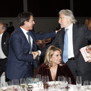 Manuel Valls et sa compagne Susanna Gallardo - Soirée "Los Premios Planeta 2018 awards" à Barcelone en Espagne le 15 octobre 2018.