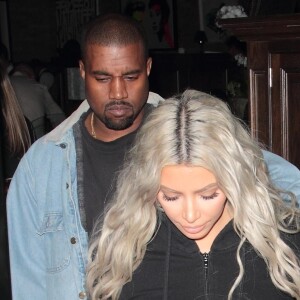 Kim Kardashian et Kanye West ont fêté la naissance de leur 3ème enfant au restaurant Craig à West Hollywood. Le 18 janvier 2018