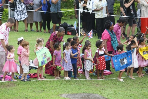 Le prince Harry, duc de Sussex et sa femme Meghan Markle, duchesse de Sussex (enceinte) visitent le campus de l'Université du Pacifique Sud ("University of the South Pacific") à Suva lors de leur voyage officiel aux îles Fidji, le 24 octobre 2018.