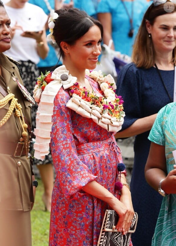Le prince Harry, duc de Sussex et sa femme Meghan Markle, duchesse de Sussex (enceinte) visitent le campus de l'Université du Pacifique Sud ("University of the South Pacific") à Suva lors de leur voyage officiel aux îles Fidji, le 24 octobre 2018.