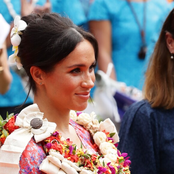 Le prince Harry, duc de Sussex et sa femme Meghan Markle, duchesse de Sussex (enceinte) visitent le campus de l'Université du Pacifique Sud ("University of the South Pacific") à Suva lors de leur voyage officiel aux îles Fidji, le 24 octobre 2018.