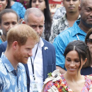 Le prince Harry, duc de Sussex et sa femme Meghan Markle, duchesse de Sussex (enceinte) visitent le campus de l'Université du Pacifique Sud ("University of the South Pacific") à Suva lors de leur voyage officiel aux îles Fidji, le 24 octobre 2018.