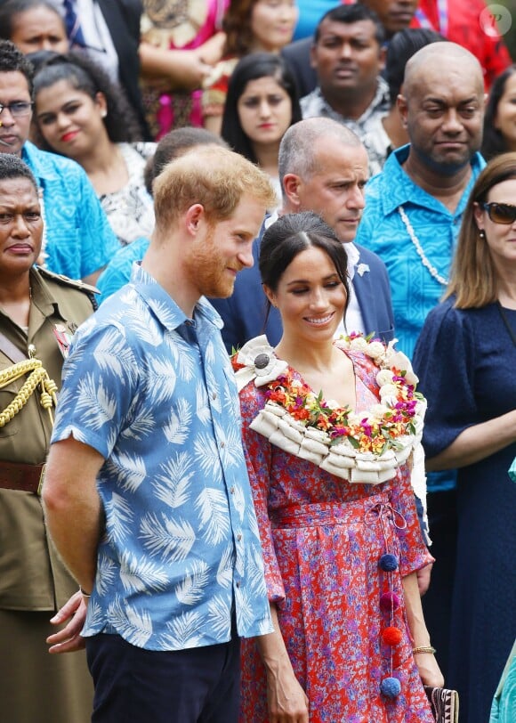 Le prince Harry, duc de Sussex et sa femme Meghan Markle, duchesse de Sussex (enceinte) visitent le campus de l'Université du Pacifique Sud ("University of the South Pacific") à Suva lors de leur voyage officiel aux îles Fidji, le 24 octobre 2018.