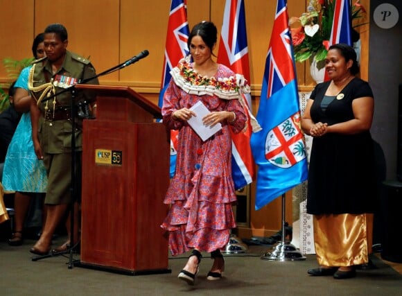 Meghan Markle, duchesse de Sussex (enceinte) lors de son discours sur le campus de l'Université du Pacifique Sud ("University of the South Pacific") à Suva lors de son voyage officiel aux îles Fidji, le 24 octobre 2018.