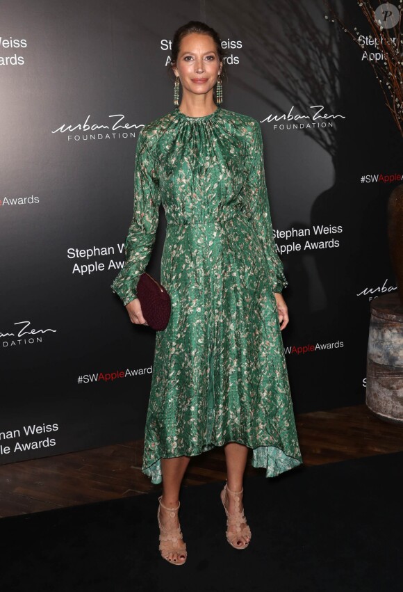 Christy Turlington au photocall de la soirée des "Stephan Weiss Apple Awards" à New York, le 24 octobre 2018.