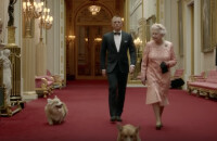 La reine Elizabeth II avait ses emblématiques corgis avec elle dans le court métrage tourné au palais de Buckingham avec le James Bond Daniel Craig en ouverture des Jeux olympiques de Londres 2012.