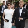 Le prince Harry, duc de Sussex, et Meghan Markle, duchesse de Sussex (enceinte) à la Maison consulaire de Tonga le premier jour de leur visite dans le pays, le 25 octobre 2018.