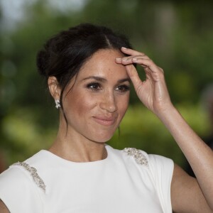 Meghan Markle, duchesse de Sussex (enceinte) à la Maison consulaire de Tonga le premier jour de leur visite dans le pays, le 25 octobre 2018.