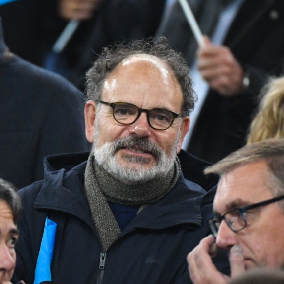 Jean-Pierre Darroussin dans les tribunes du stade Vélodrome lors du match de football de ligue 1 opposant le Paris Saint-Germain (PSG) à l'Olympique de Marseille (OM) à Marseille, France, le 28 octobre 2018. Le PSG a gagné 2-0. © Lionel Urman/Bestimage