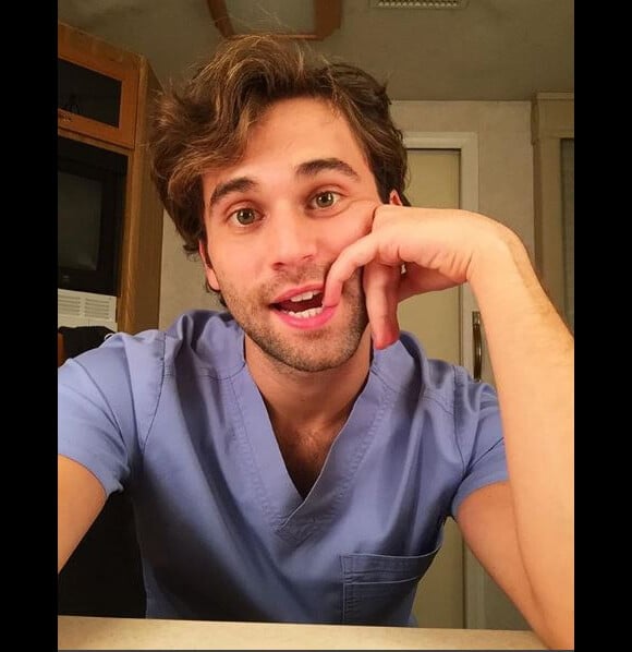 Jake Borelli, de Grey's Anatomy, en mode selfie sur Instagram, 1er novembre 2018