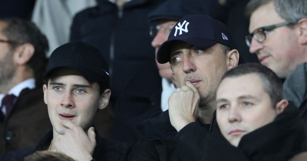 Fils Gad Elmaleh Demain Nous Appartient Gad Elmaleh et son fils Noé Elmaleh au match de Ligue 1 PSG - Lille au