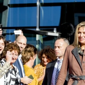 La reine Maxima des Pays-Bas lors de sa visite au centre 113 pour la prévention du suicide à Amsterdam le 2 novembre 2018, pour le dixième anniversaire de l'organisation. Cet engagement avait lieu cinq mois après que la petite soeur chérie de la reine s'est donné la mort.