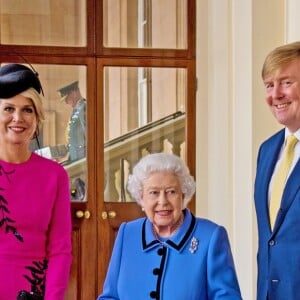 La reine Maxima et le roi Willem-Alexander des Pays-Bas reçus par la reine Elizabeth II au palais de Buckingham à Londres, le 24 octobre 2018.