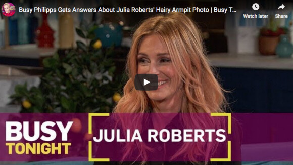 Julia Roberts raconte ses aisselles poilues dans l'émission de Busy Phillips, le 4 novembre 2018.