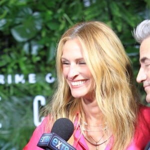 Julia Roberts et Dermot Mulroney interviewés à la première de Homecoming au théâtre The Regency à Westwood, le 24 octobre 2018  Julia Roberts and Dermot Mulroney at the premiere of Amazon Studios' 'Homecoming' at Regency Bruin Theatre. 24th october 201824/10/2018 - Los Angeles