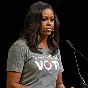 Michelle Obama : en mode rockstar pour la promo de son autobiographie à Miami. Le 28 septembre 2018.