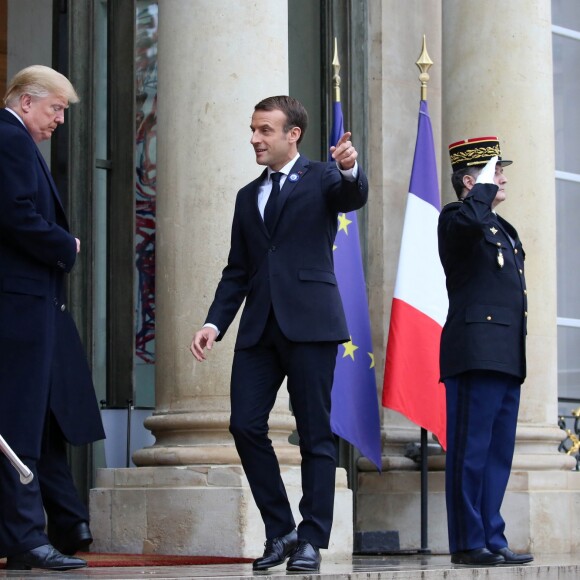 Le président de la République française, Emmanuel Macron accueille le président des Etats-Unis, Donald Trump pour un entretien au palais de l'Elysée à Paris, France, le 10 novembre 2018, à l'occasion du Centenaire de l'Armistice de la Première Guerre Mondiale. © Stéphane Lemouton/Bestimage